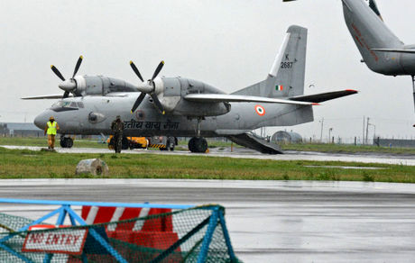 دو انفجار در پایگاه نیروی هوایی هندوستان
