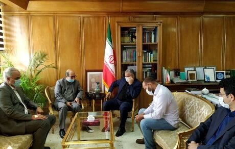 تقدیر سخنگوی شورای تهران از کارگری که برای باز کردن راه آب وارد کانال شد