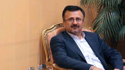 
داورزنی: سکوت کردم، اطلاعات غلط به BBC ،VOA و من‌و‌تو دادند!
