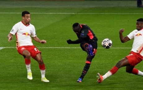 یوفا لیورپول را از میزبانی لایپزیگ محروم کرد