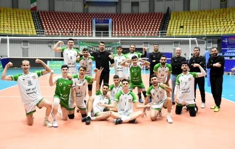 آغاز زیرگروه والیبال کشور در ارومیه / میزبان برد