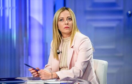 نخست وزیر ایتالیا: با ترامپ درگیر نشوید
