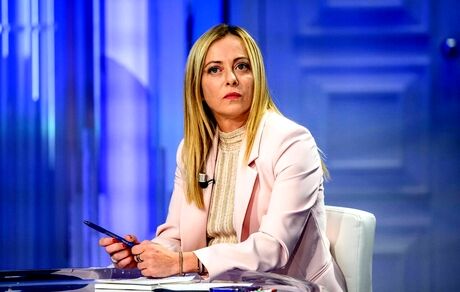 نخست وزیر ایتالیا: با ترامپ درگیر نشوید