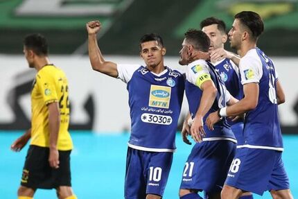 استقلال با تمام قوا به پرسپولیس می‌رسد