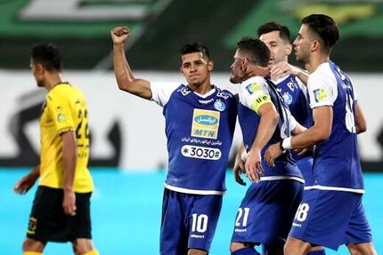 استقلال با تمام قوا به پرسپولیس می‌رسد