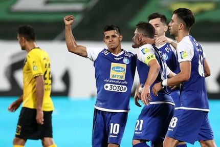 استقلال با تمام قوا به پرسپولیس می‌رسد