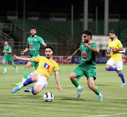 صنعت نفت آبادان در اصفهان باخت و سقوط کرد
