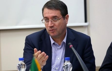  وزیر صمت: قیمت خودرو کاهش می‌یابد