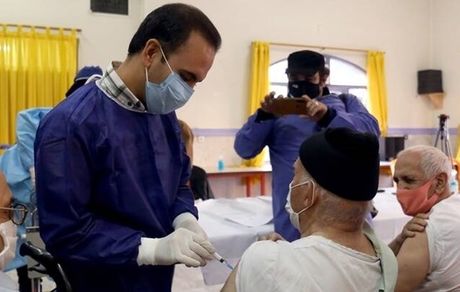 از هرگونه مراجعه حضوری به مراکز واکسیناسیون قبل از دریافت پیامک خودداری کنید