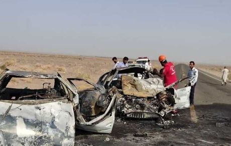 تصادف دو سمند با هم، پنج کشته در پی داشت