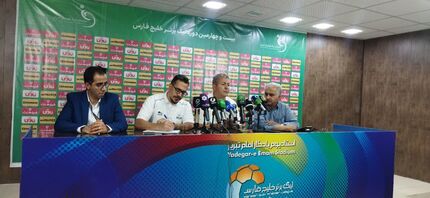 سرمربی تراکتور: پرسپولیس مارا بابت کوچکترین اشتباه مجازات کرد
