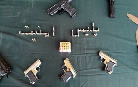 کشف ۹۶ اسلحه جنگی و شکاری از خانه‌ای در پاسداران