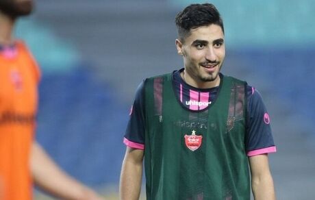مدافع سابق پرسپولیس به چادرملو پیوست