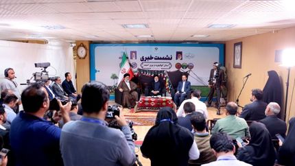 به سفرهای استانی ادامه خواهیم داد / رسانه‌ها امیدآفرینی کنند