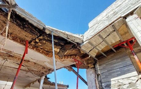 انفجار یک منزل مسکونی در مهریز / یک نفر جان باخت