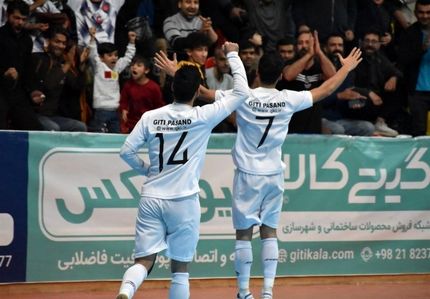 باشگاه گیتی پسند، کاپیتان تیم خود را کنار گذاشت