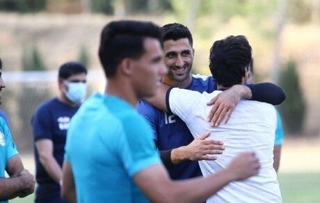 مجیدی کوتاه آمد، مظاهری به استقلال بازگشت