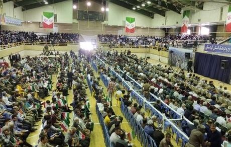 رئیس‌جمهور: با فعال کردن بازارچه مرزی مسئله کولبری را سامان می‌بخشیم