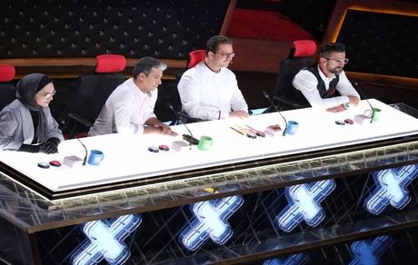 پسر یزدی که پدربزرگش را سوژه استندآپ کرد/ وقتی سَر شرکت کننده عصر جدید غیب می‌شود