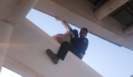 نجات دختر ۱۹ ساله قبل از خودکشی