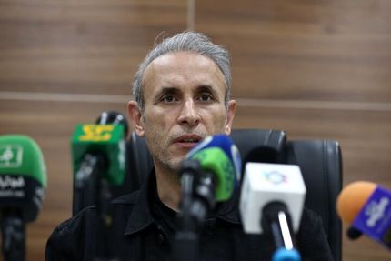 سرمربی پرسپولیس به نشست خبری بازی با شمس آذر نیامد