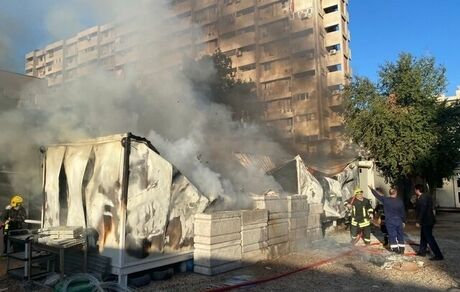 آتش سوزی در نزدیکی سفارت ایران در بغداد