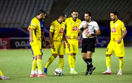 باشگاه فجرسپاسی به داوری لیگ برتر فوتبال اعتراض کرد
