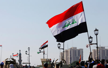آخرین تحولات عراق؛ معترضان یک میدان نفتی در بصره را بستند