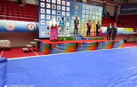 کولاک دانشجویان کشتی ایران در مسابقات جهانی/ ۵ طلا در روز نخست