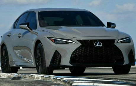 معرفی لکسوس IS 500 F Sport Performance لانچ ادیشن