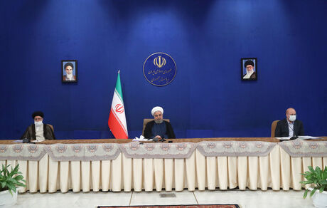 روحانی: استقراض از بانک مرکزی را از دستور کار دولت خارج کرده‌ایم