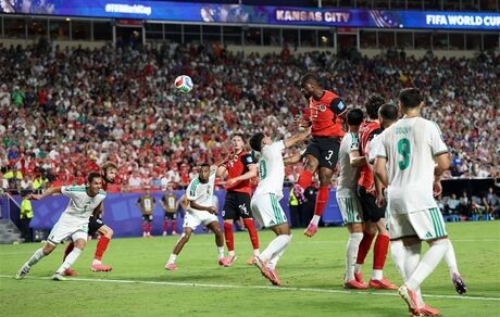 صعود دراماتیک اتریش و الجزایر به قیمت حذف آخرین امید ایران در روز گلزنی مسی