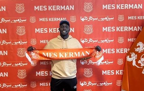 اتفاق عجیب در کرمان: بازیکن استرالیایی مس از تحویل ندادن پاسپورتش توسط باشگاه خبرداد