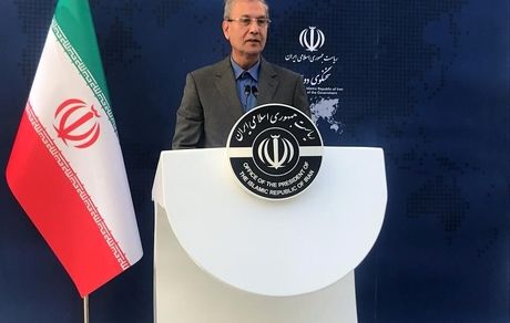 ربیعی:  منحنی ارز در حال پایین آمدن است