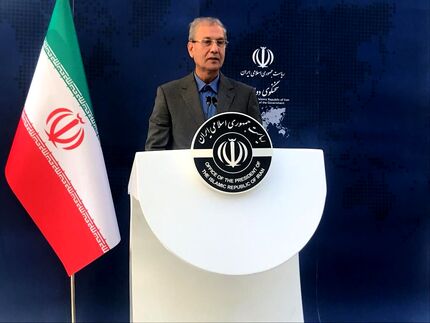 ربیعی:  منحنی ارز در حال پایین آمدن است