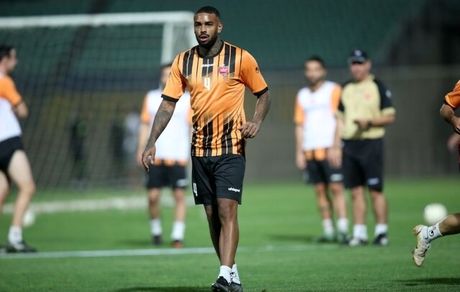 بحران جدید در پرسپولیس: قسط دوم مهاجم هلندی پرداخت نشد