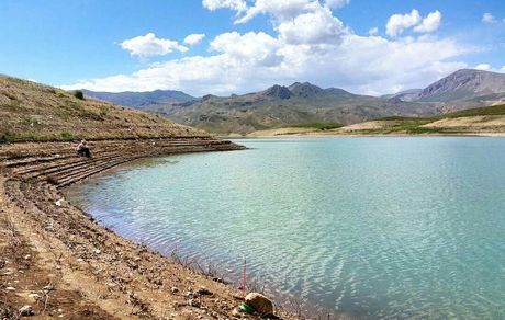 ذخیره آب سد ماکو نصف شد