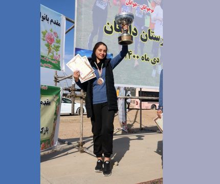 دنیا سرباشی مقام سوم دوی صحرانوردی کشور و انتخابی تیم ملی را کسب کرد