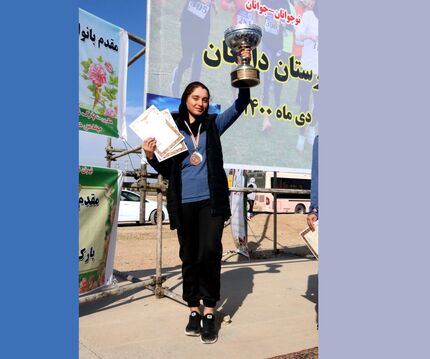 دنیا سرباشی مقام سوم دوی صحرانوردی کشور و انتخابی تیم ملی را کسب کرد