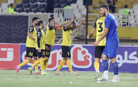 صعود سپاهان به رده دوم لیگ برتر فوتبال