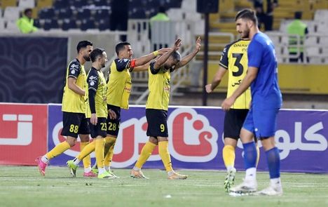 صعود سپاهان به رده دوم لیگ برتر فوتبال