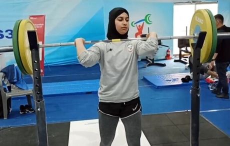 عنوان چهاردهمی دختر وزنه بردار کشورمان در قهرمانی آسیا / ورزشکار چینی طلا گرفت