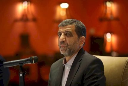 واکنش ضرغامی به سرقت فرش‌های سعدآباد