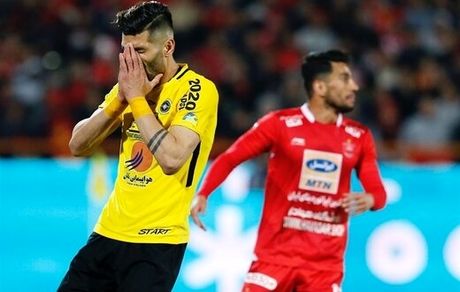 پرسپولیس مدافع جنجالی سپاهان را نمی‌خواهد