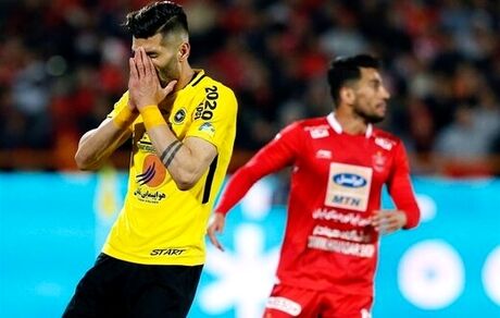 پرسپولیس مدافع جنجالی سپاهان را نمی‌خواهد