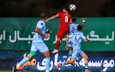 پرسپولیس به سختی به رده دوم لیگ برتر فوتبال رسید