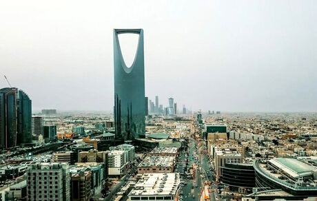 عربستان به دنبال افزایش تعطیلات به سه روز در هفته