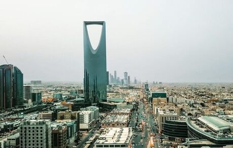 عربستان به دنبال افزایش تعطیلات به سه روز در هفته