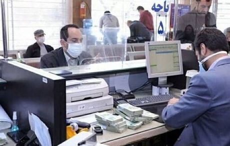 یک مدیر بانک در ورامین بخاطر برخورد با ارباب رجوع عزل شد