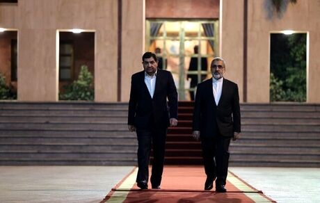 برای شرکت در اجلاس سران جنبش عدم تعهد، مخبر به اوگاندا رفت